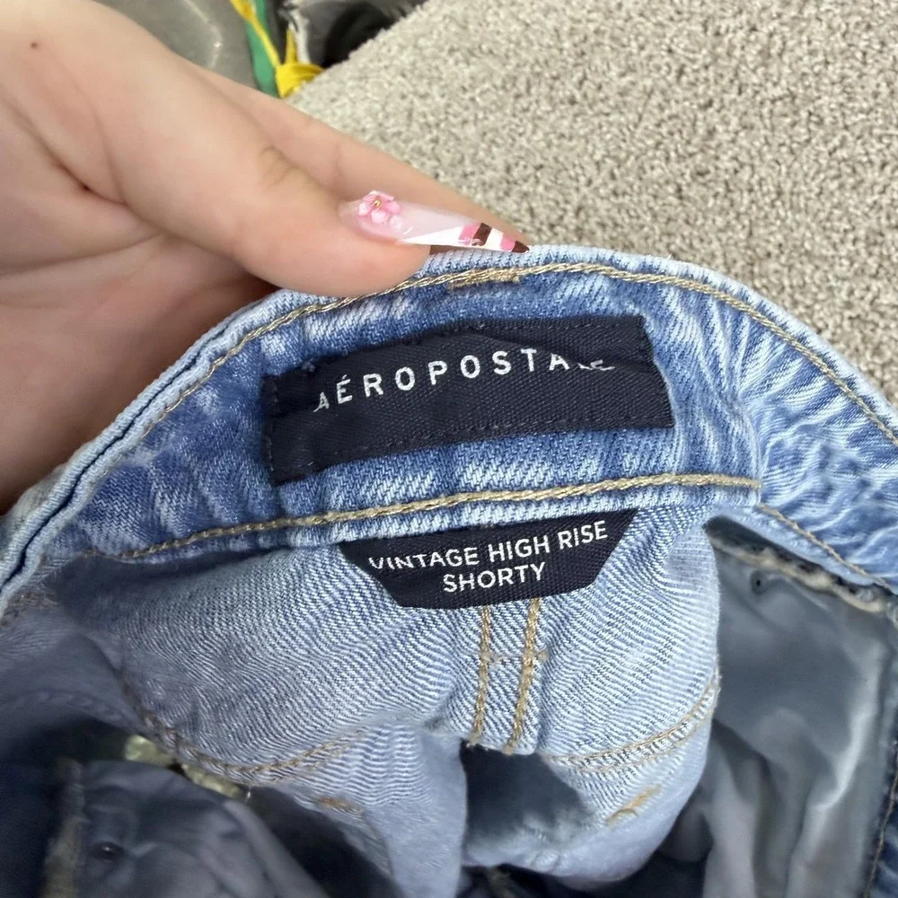 Aeropostale Shorts Womens 4 28W Blue Denim High Rise Distressed Cut Off Raw Hem